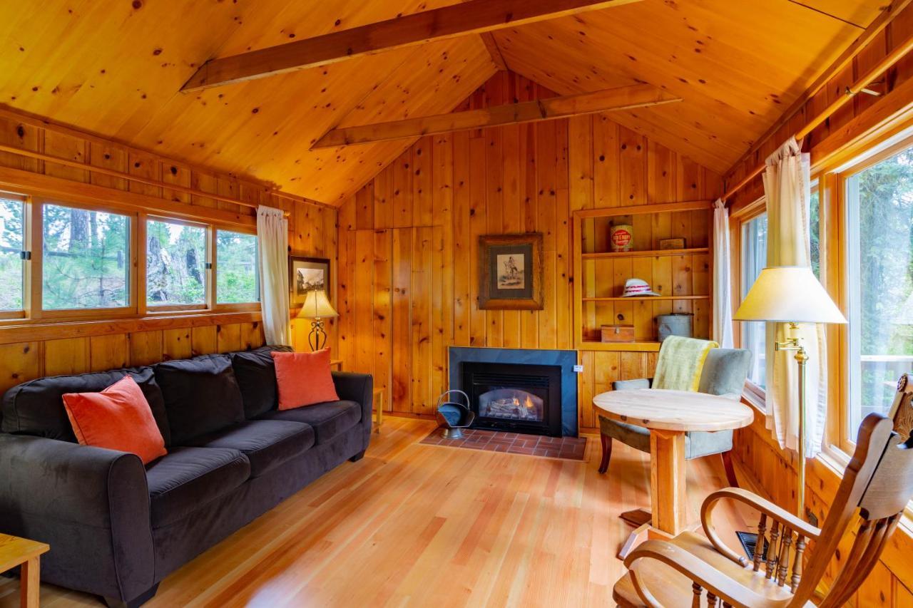 Lake Creek Lodge Camp Sherman Eksteriør bilde