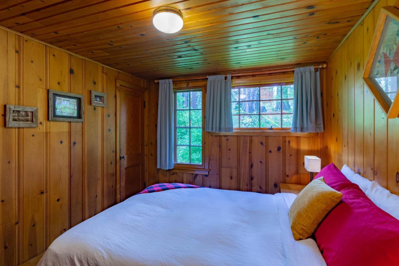 Lake Creek Lodge Camp Sherman Eksteriør bilde