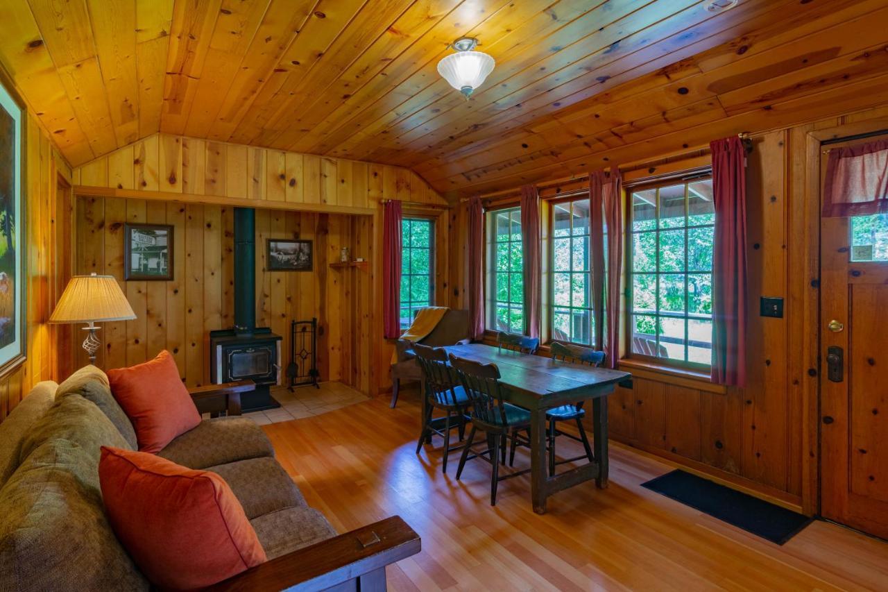 Lake Creek Lodge Camp Sherman Eksteriør bilde