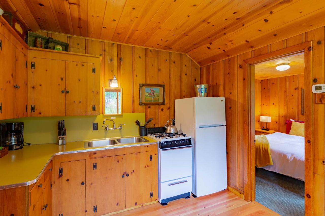 Lake Creek Lodge Camp Sherman Eksteriør bilde