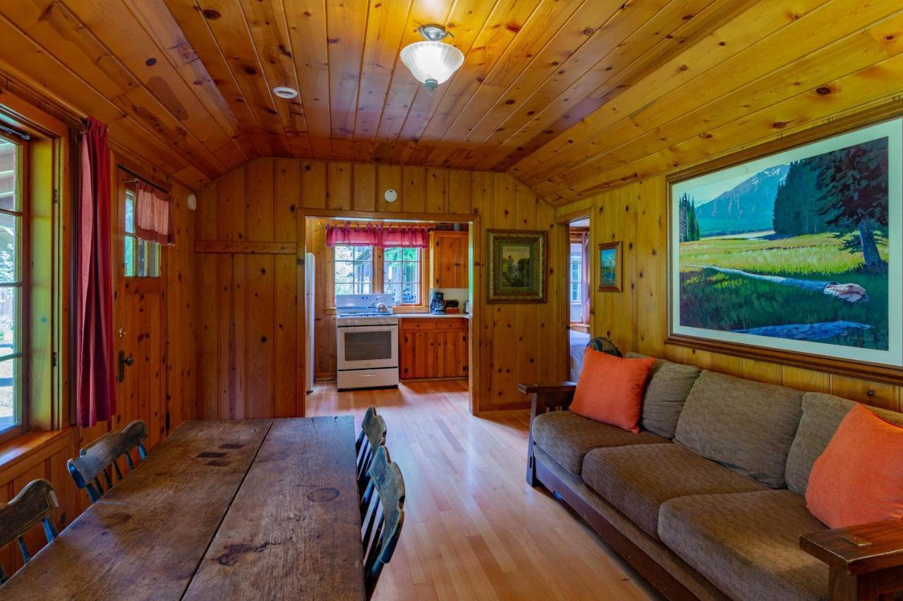 Lake Creek Lodge Camp Sherman Eksteriør bilde