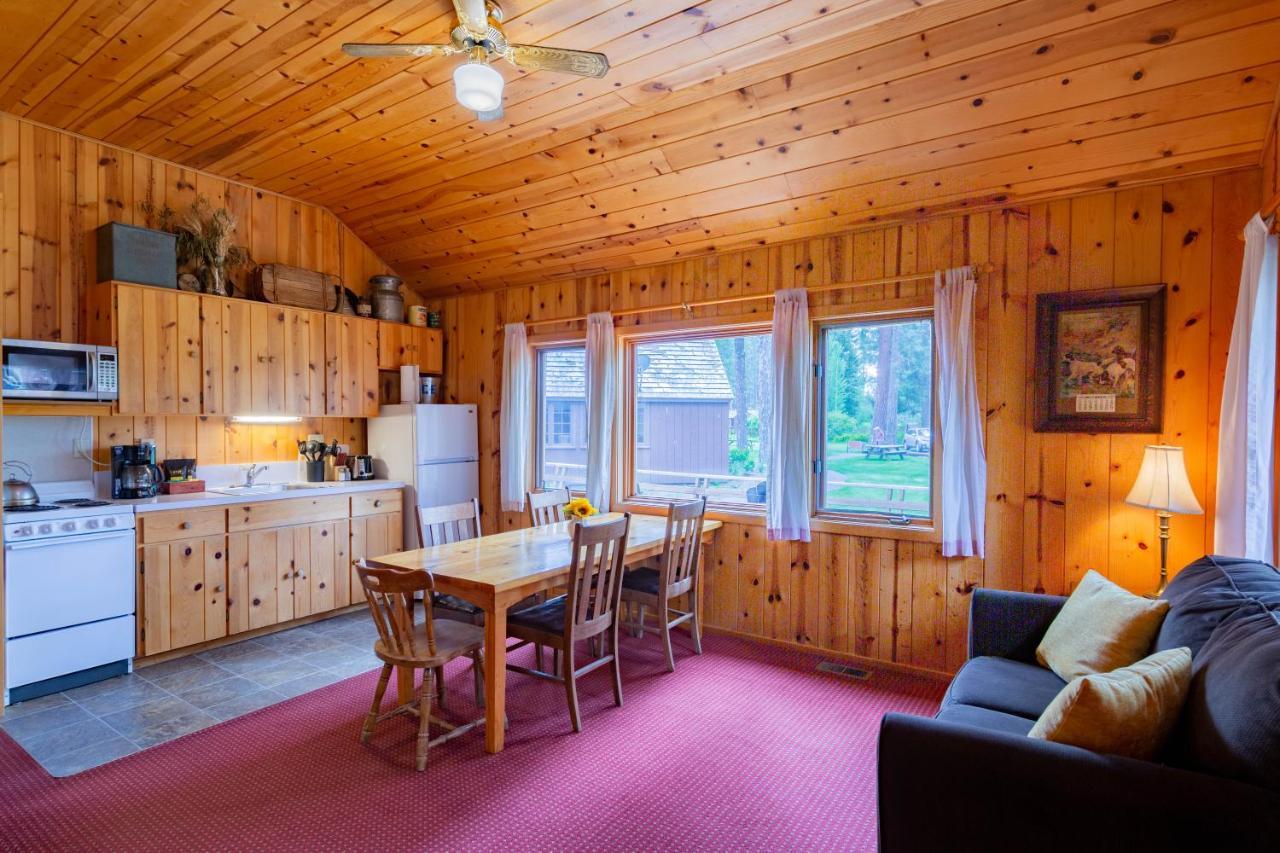 Lake Creek Lodge Camp Sherman Eksteriør bilde